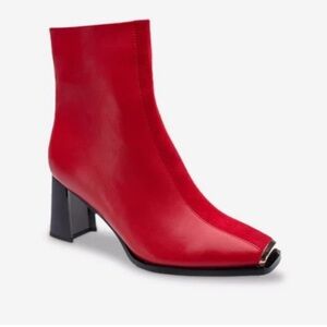 Beautiful funky classy boot